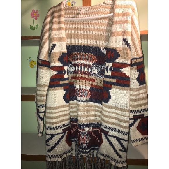 Aztec Cardigan 👑 - Picture 4 of 4